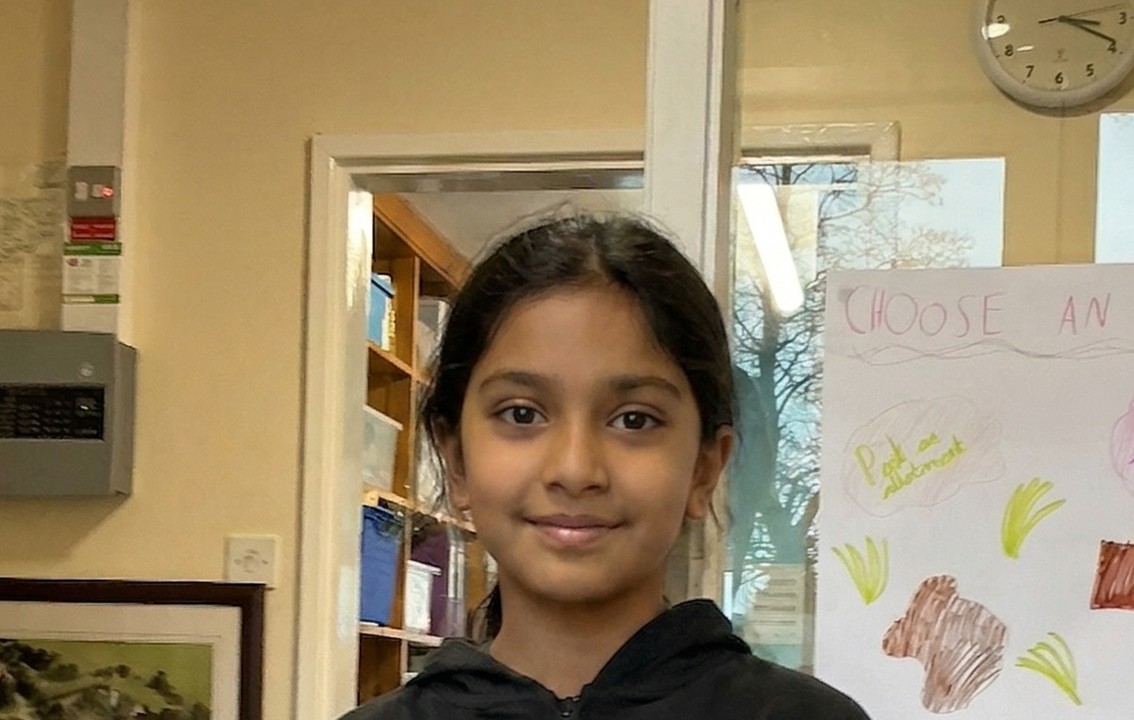 Zara, a Mobile Tutors student